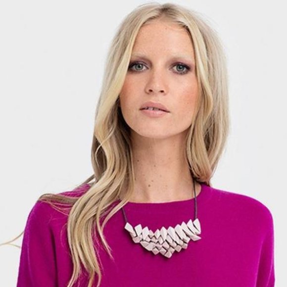 Elk Wood Facet Bead Plate Necklace - Picture 6 of 6